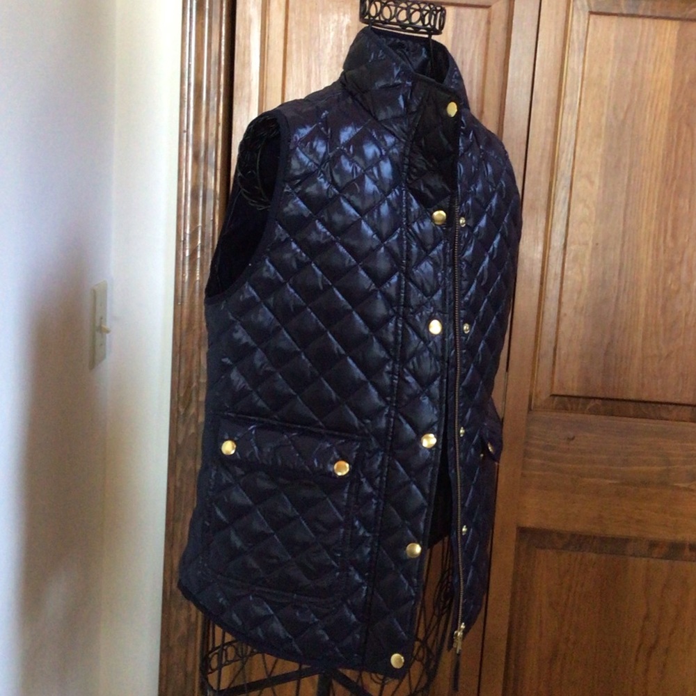J Crew Navy Patent Down Filled vest, XS - Picture 3 of 8